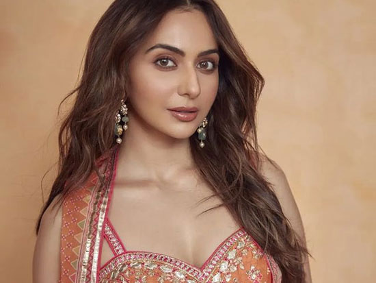 Magnificient Looks Of Rakul Preet Singh